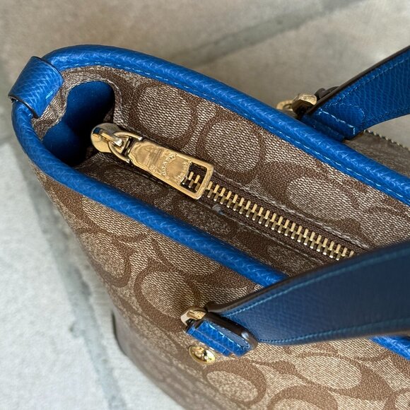 COACH SIGNATURE MONOGRAM CANVAS AND LEATHER TOTE Women's Shoulder Bag - Picture 7 of 16